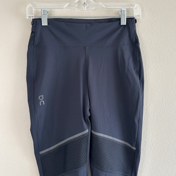 On Run on Clouds Black Leggings Tights Long - Picture 3 of 9